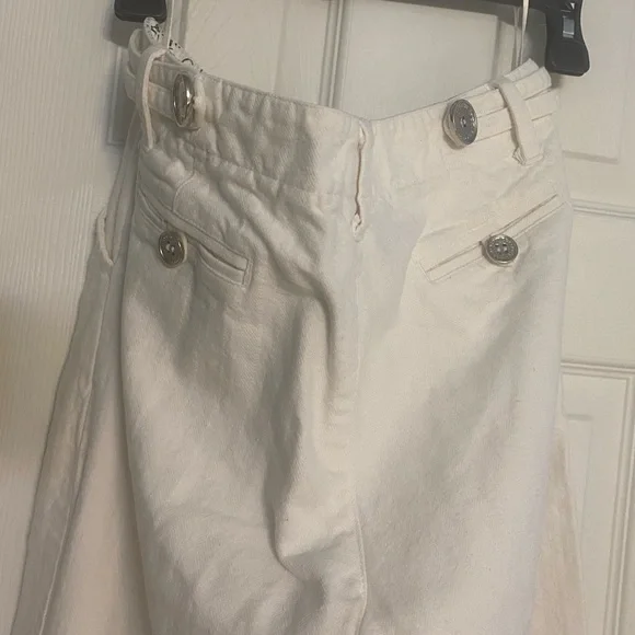 EUC White L.A.M.B. Jeans - Picture 5 of 10